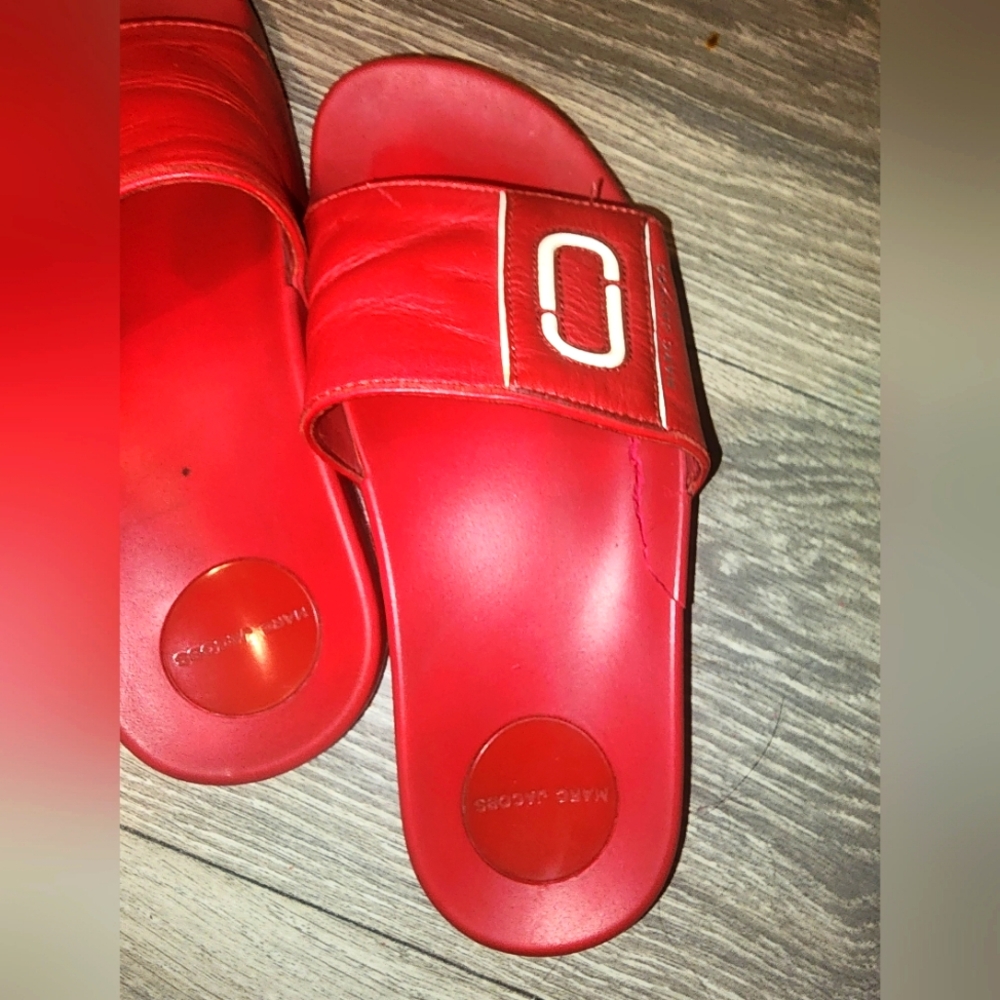 Marc Jacob slides - Picture 4 of 8
